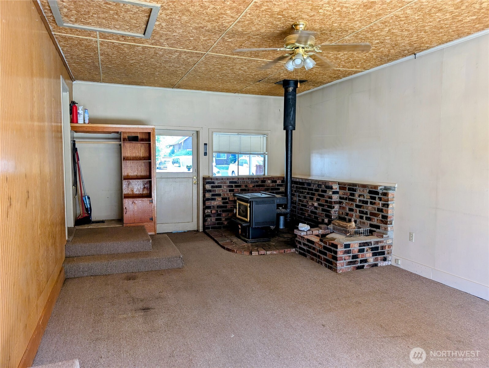 804 E 5th Avenue Property Photo 6