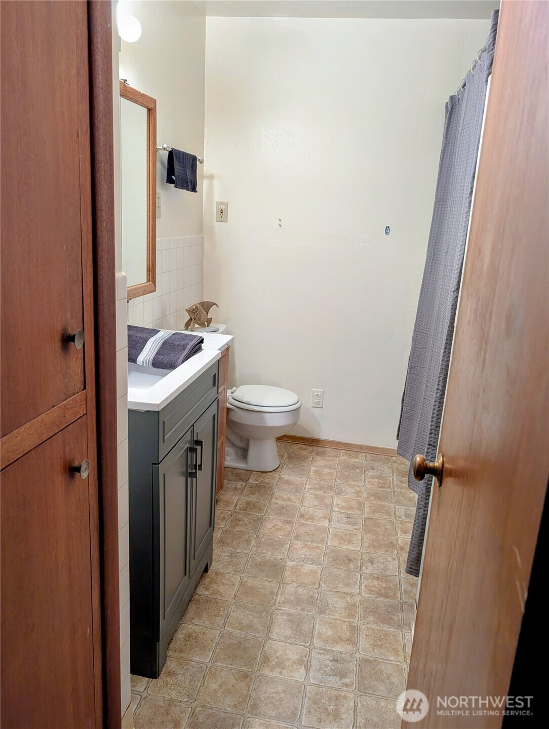804 E 5th Avenue Property Photo 9