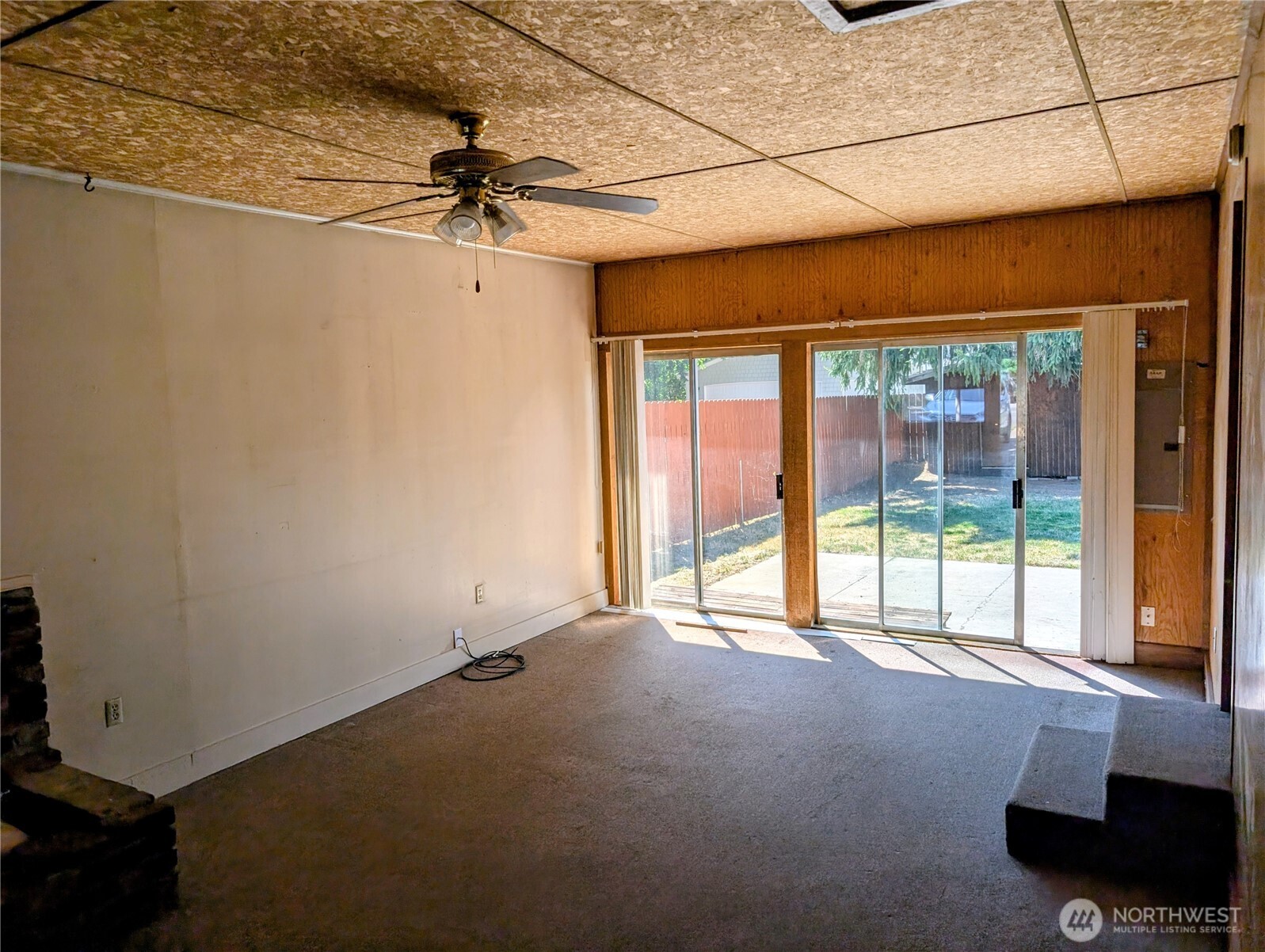 804 E 5th Avenue Property Photo 12