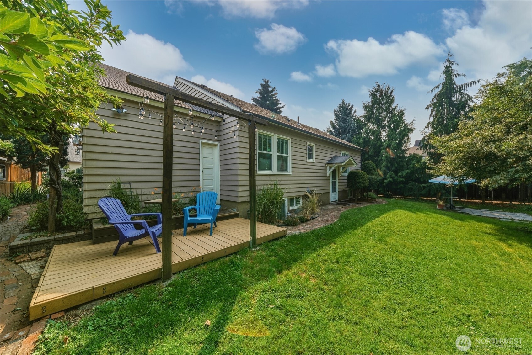 130 Dice Place Property Photo 35