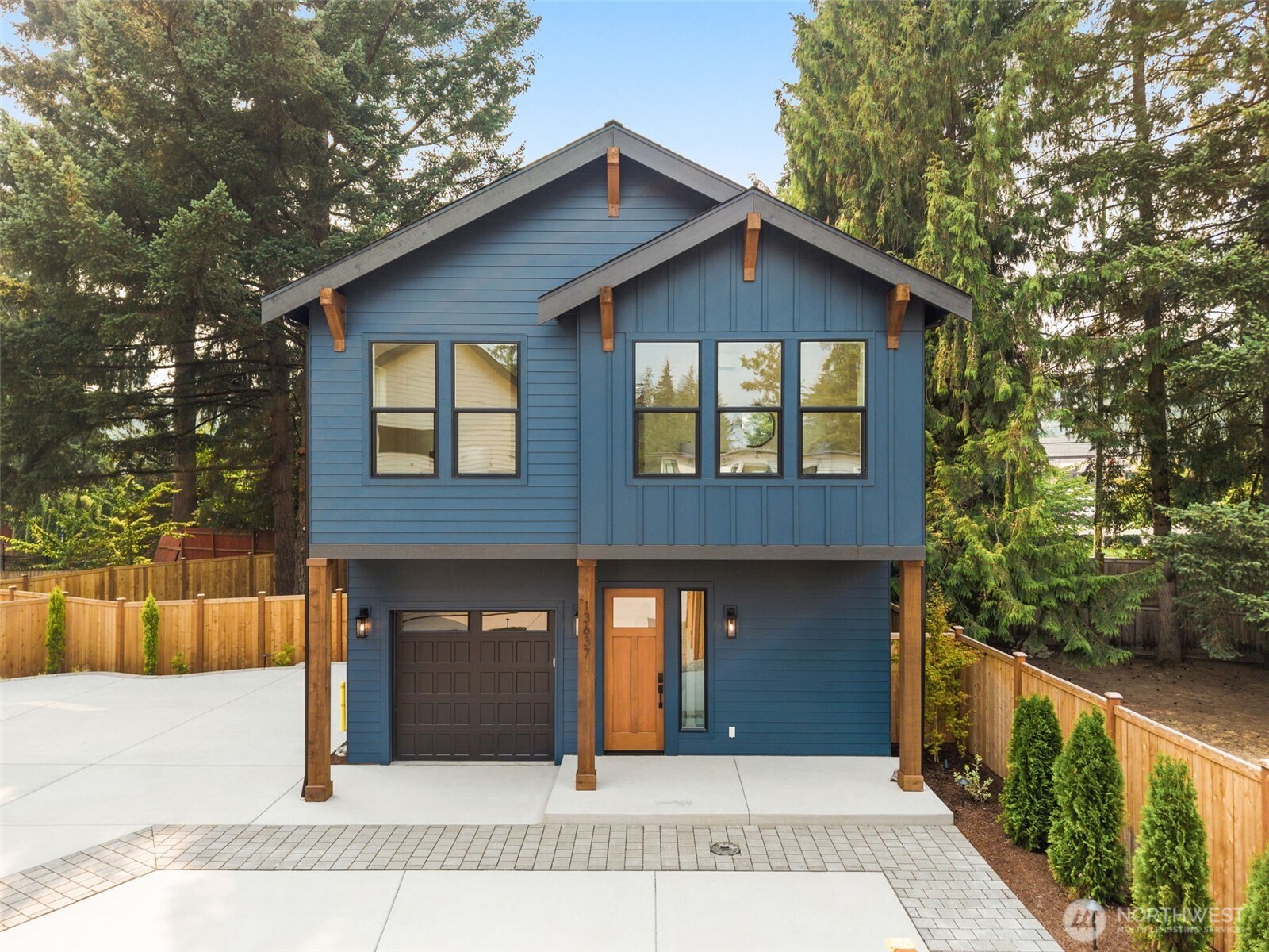 13637 103rd Avenue Property Photo 1
