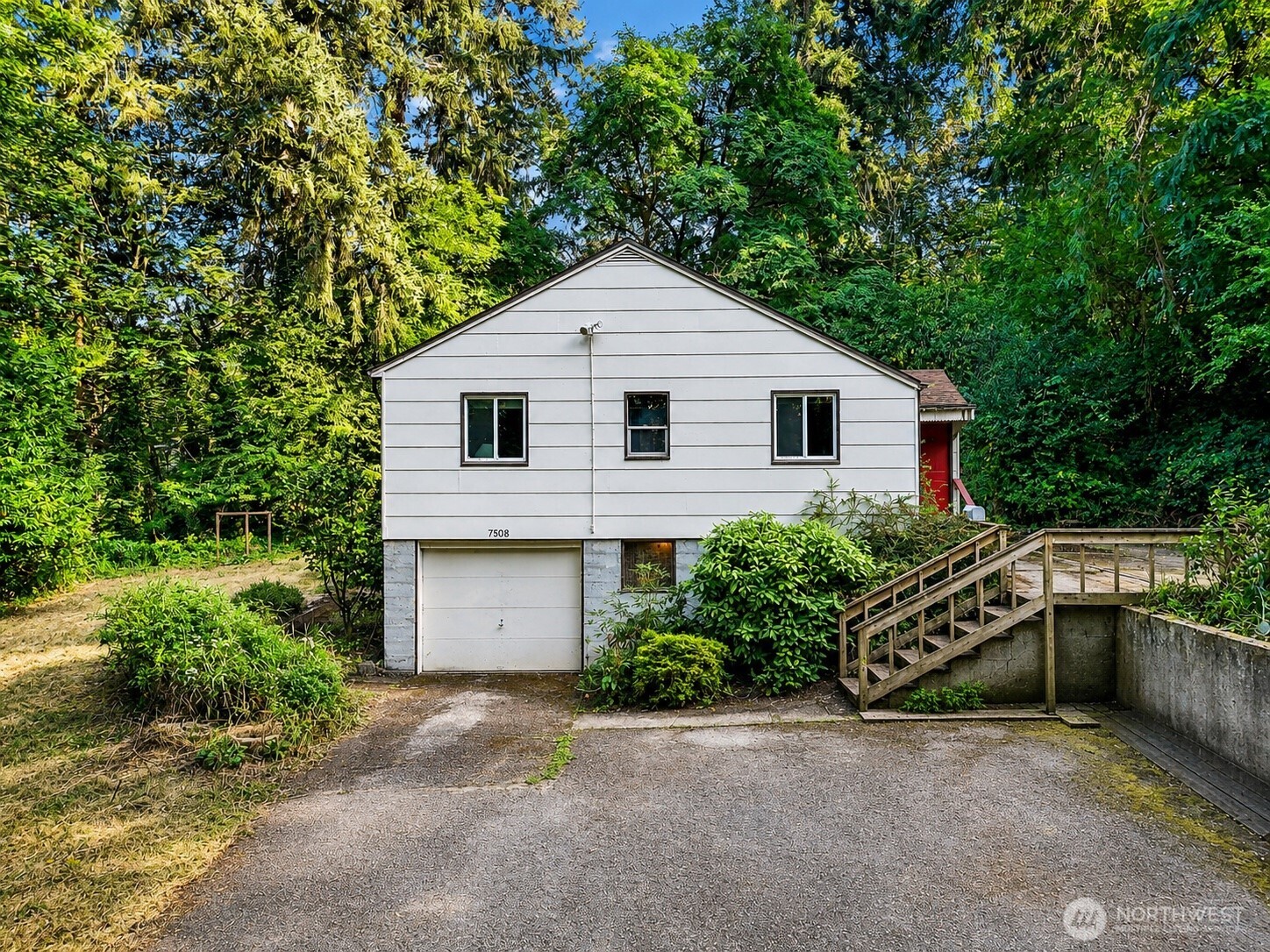 7508 Woodland Avenue Property Photo 1