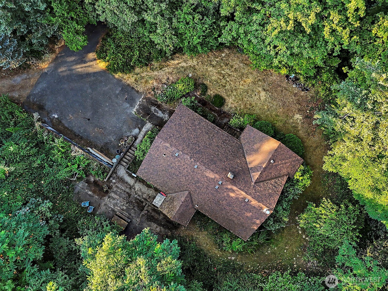 7508 Woodland Avenue Property Photo 4