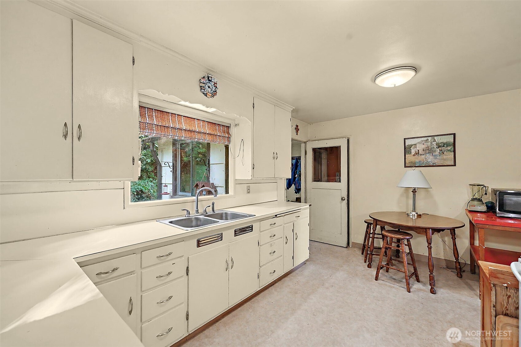 7508 Woodland Avenue Property Photo 7