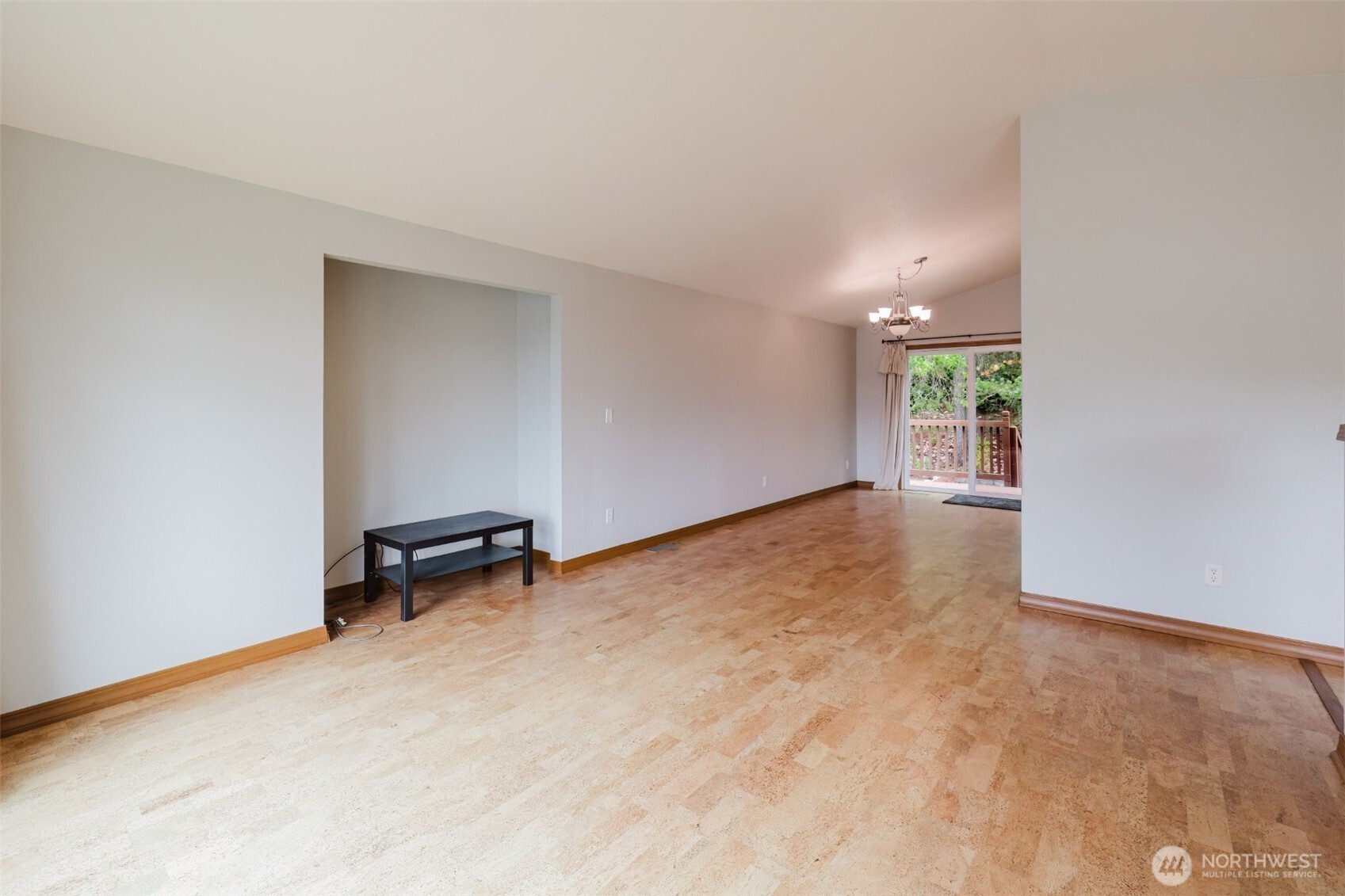 10381 Wilkes Court Property Photo 6