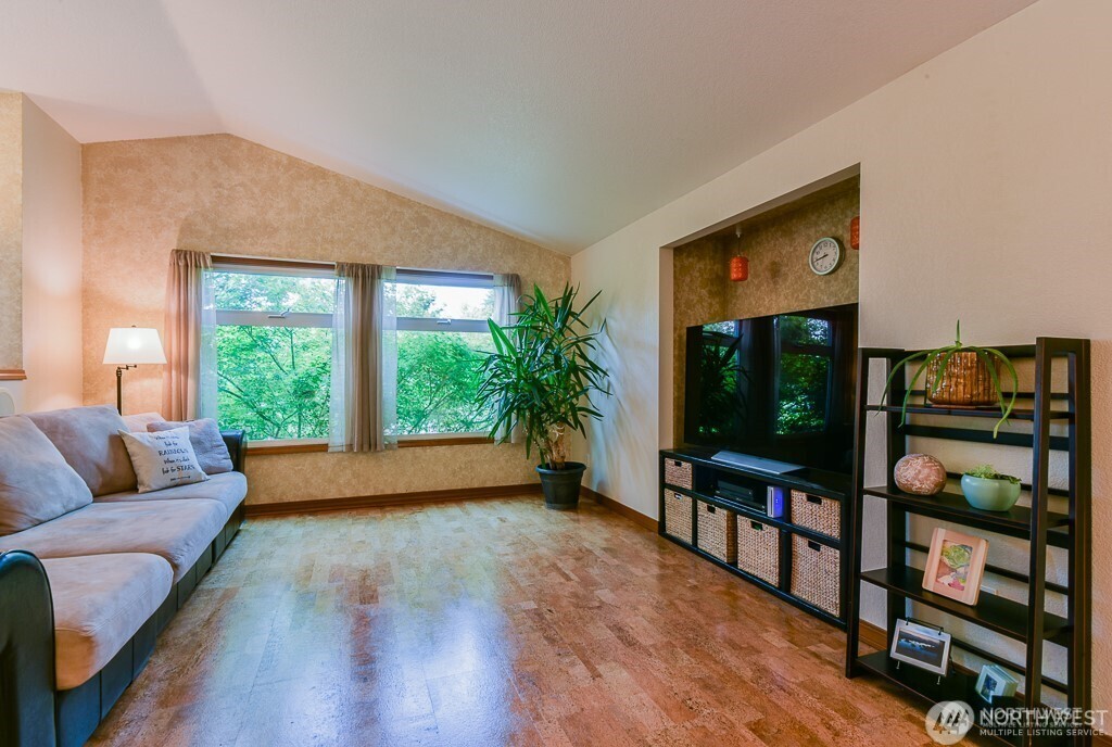 10381 Wilkes Court Property Photo 7