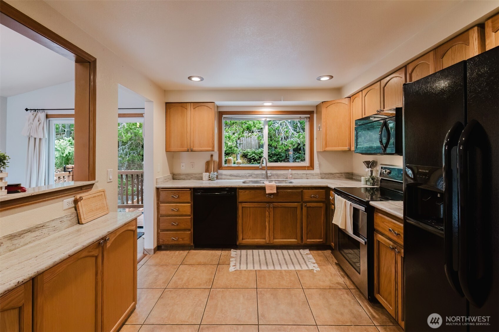 10381 Wilkes Court Property Photo 9
