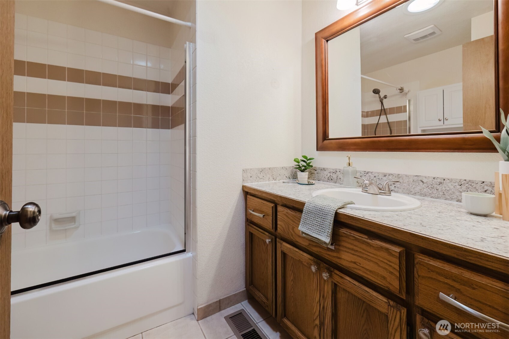 10381 Wilkes Court Property Photo 14