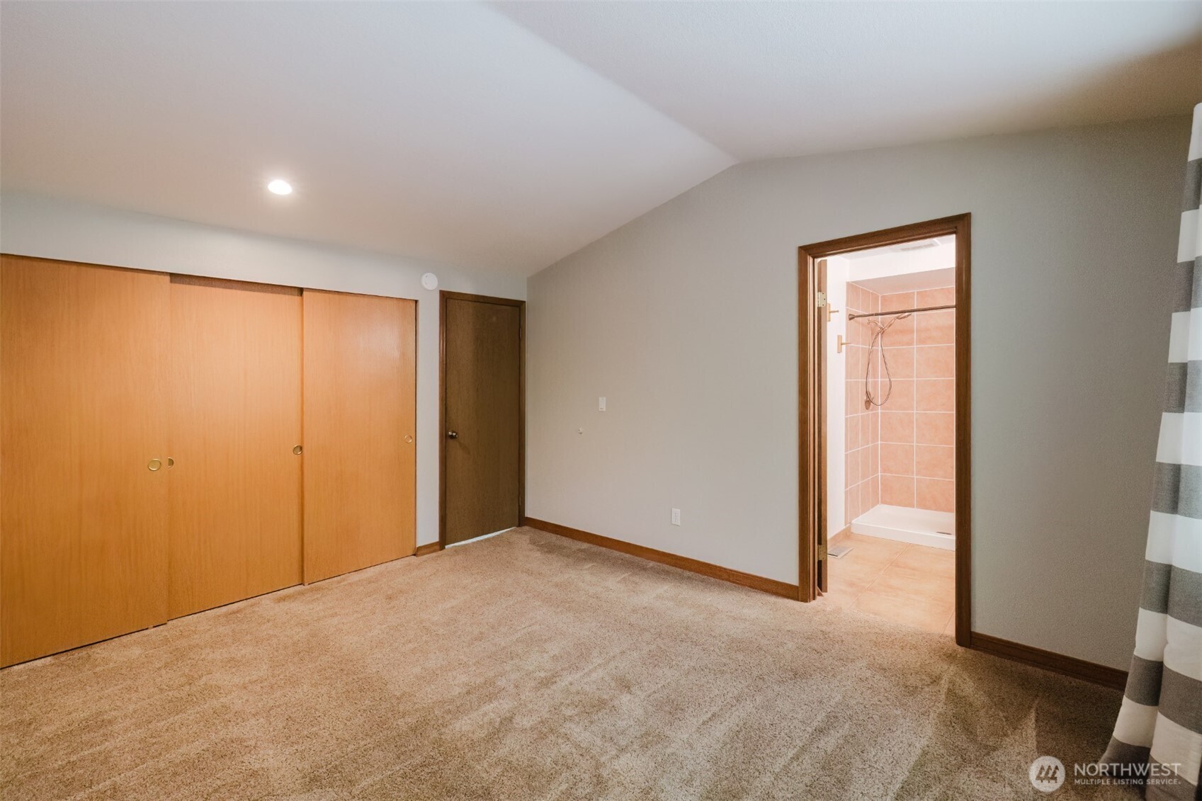 10381 Wilkes Court Property Photo 17