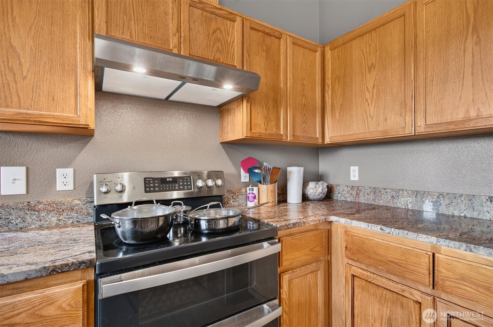 185 Westside Highway Property Photo 13