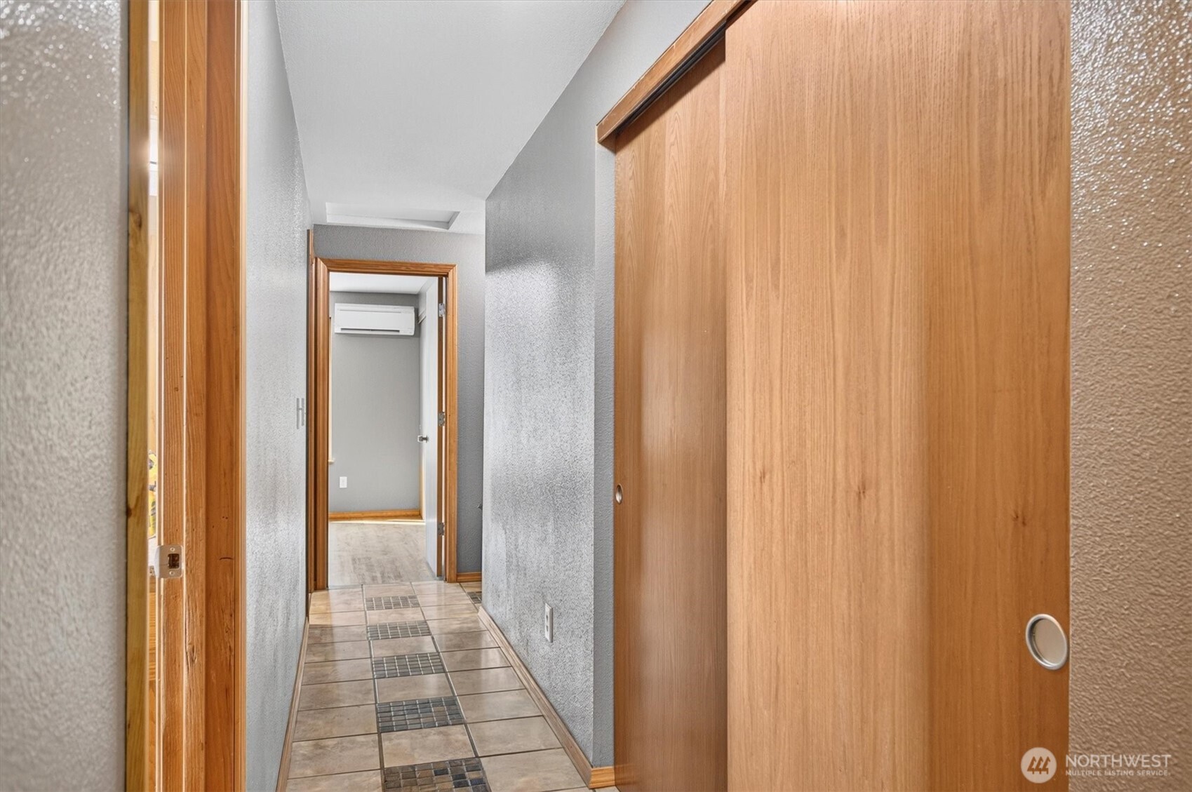 185 Westside Highway Property Photo 15