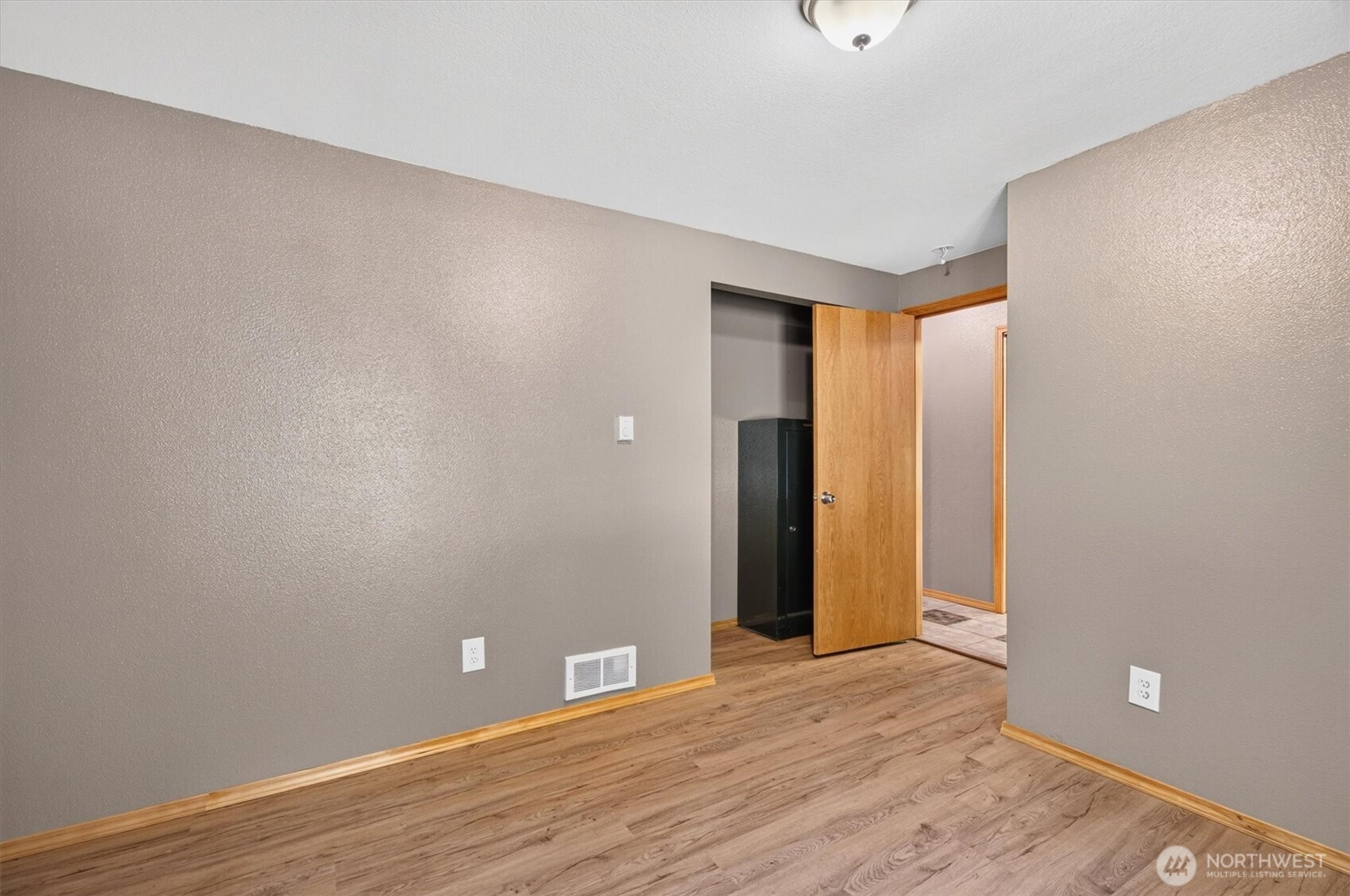 185 Westside Highway Property Photo 29