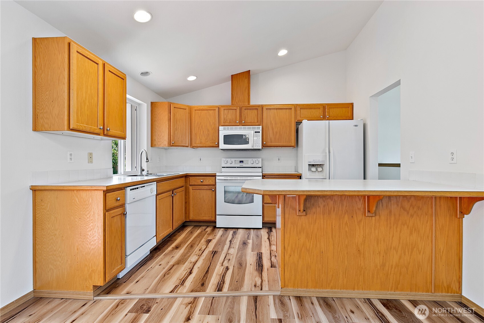 14921 93rd Avenue Property Photo 5