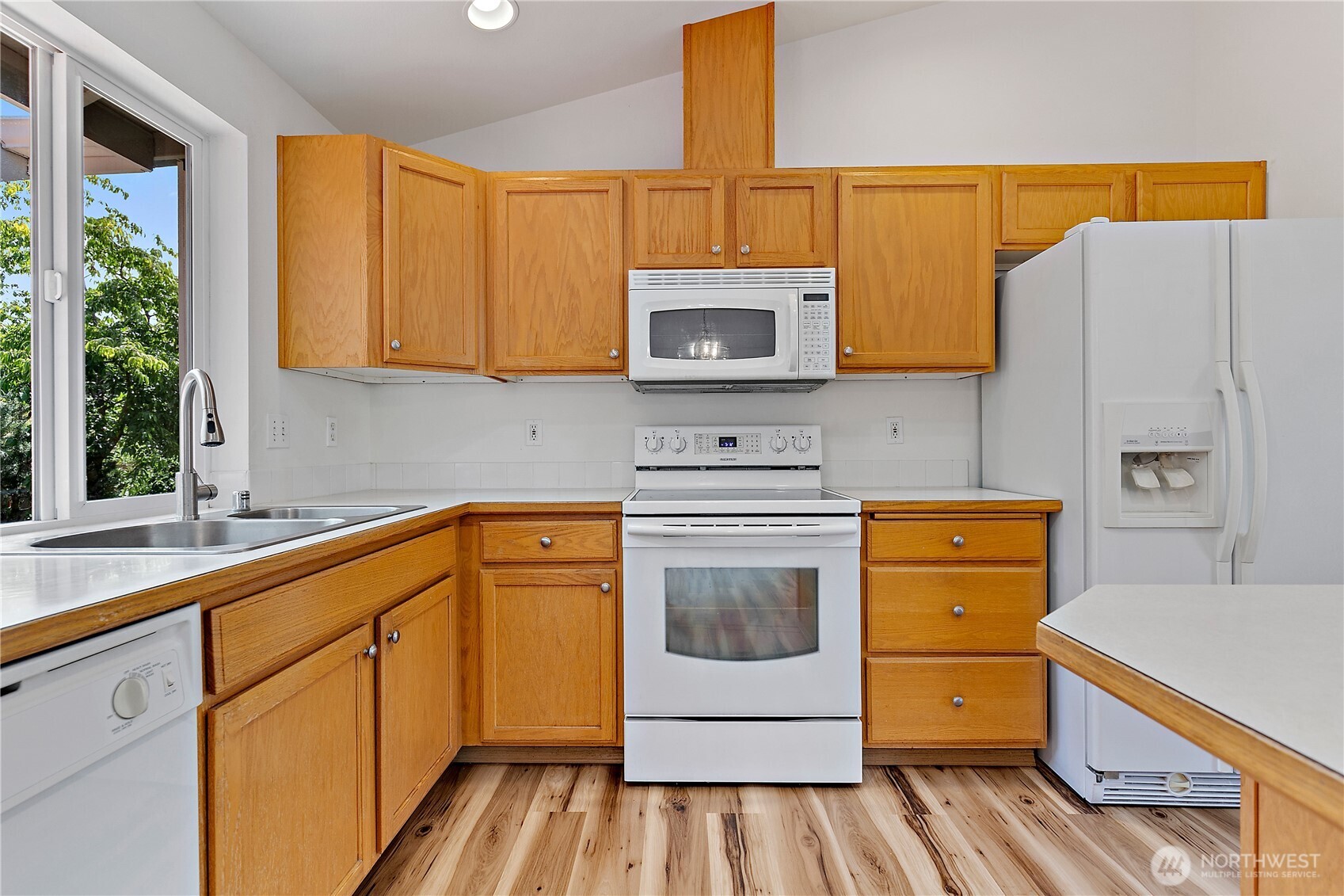 14921 93rd Avenue Property Photo 7