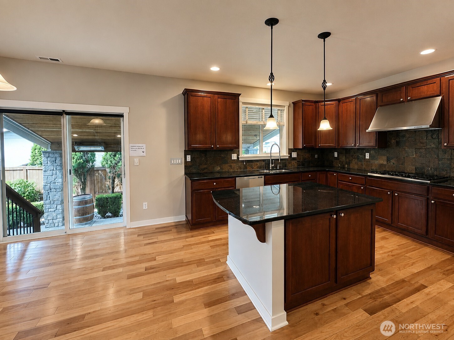 21906 40th Avenue Property Photo 15