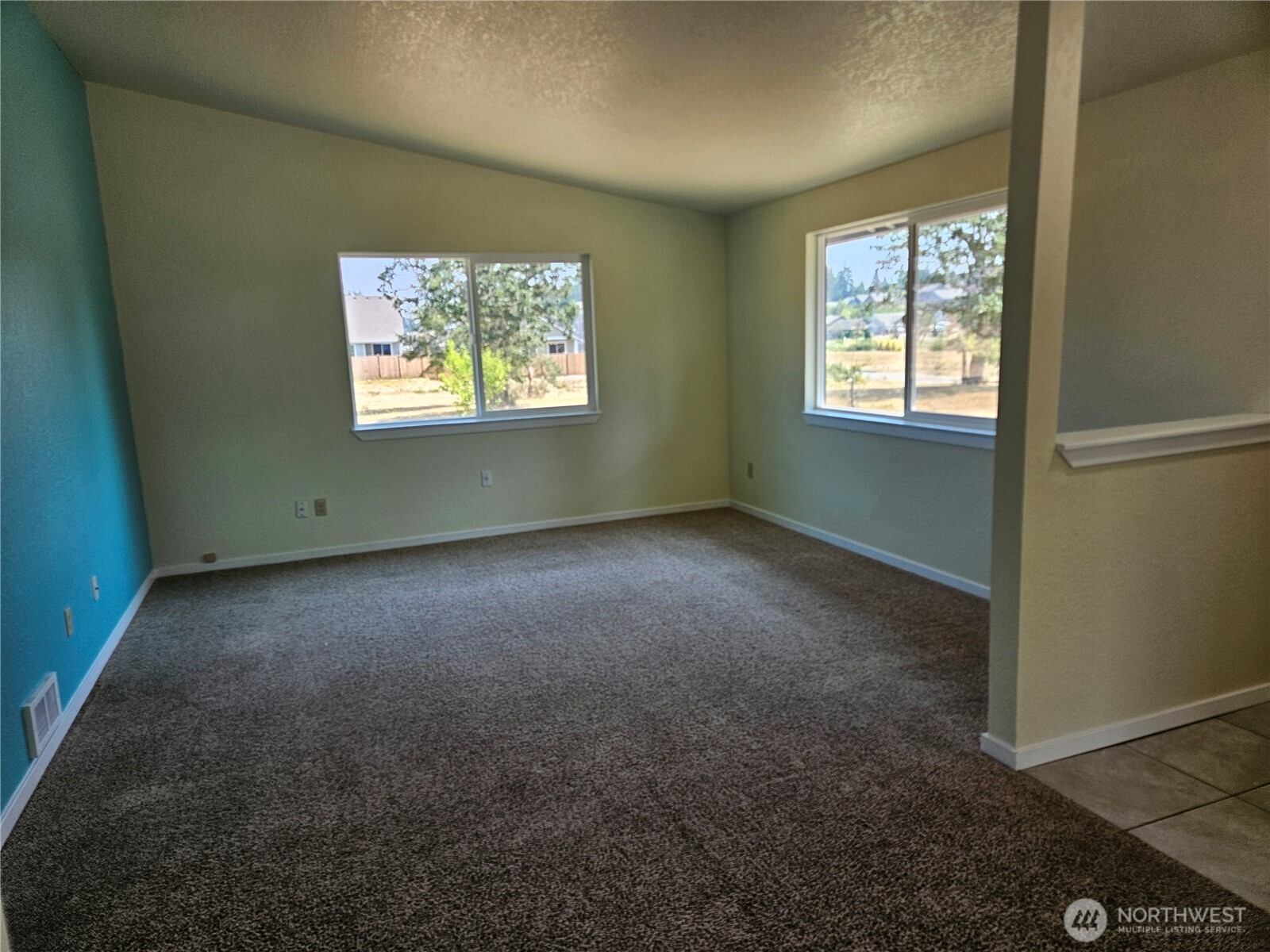 744 Berne Lane Property Photo 4