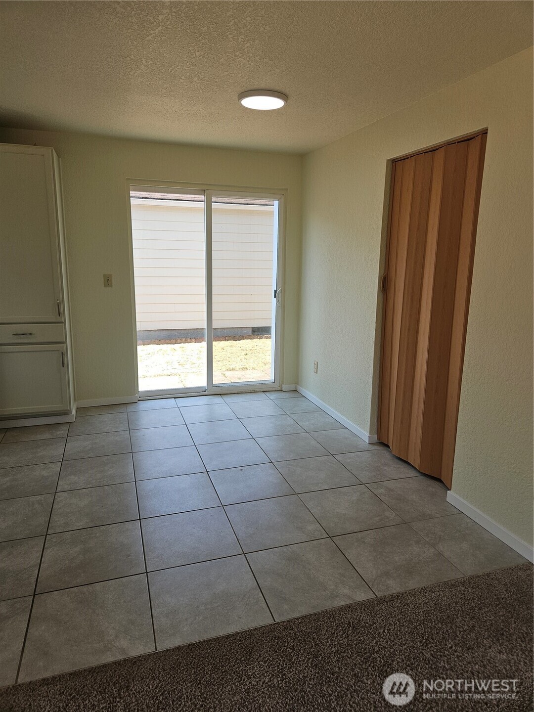 744 Berne Lane Property Photo 5