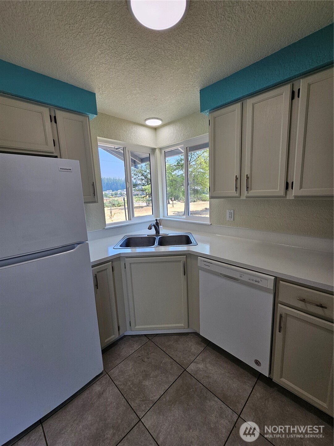 744 Berne Lane Property Photo 7