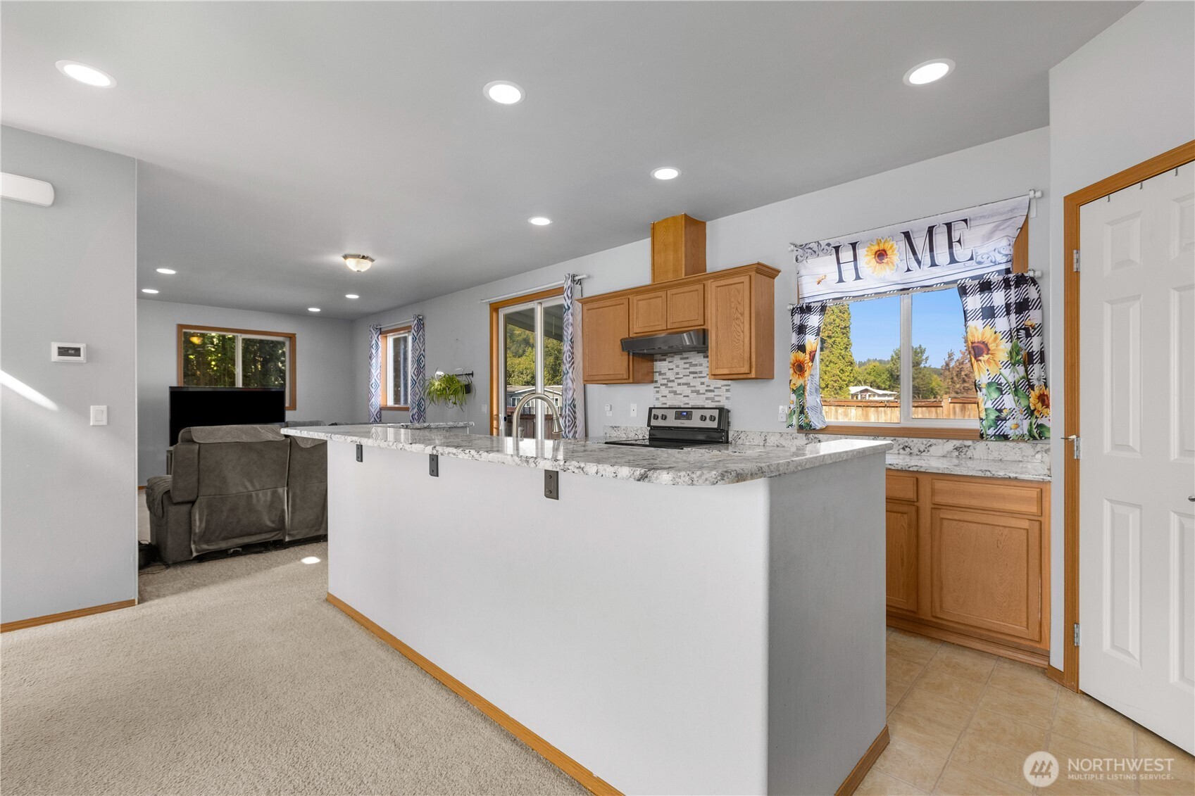 125 6th Avenue Property Photo 12