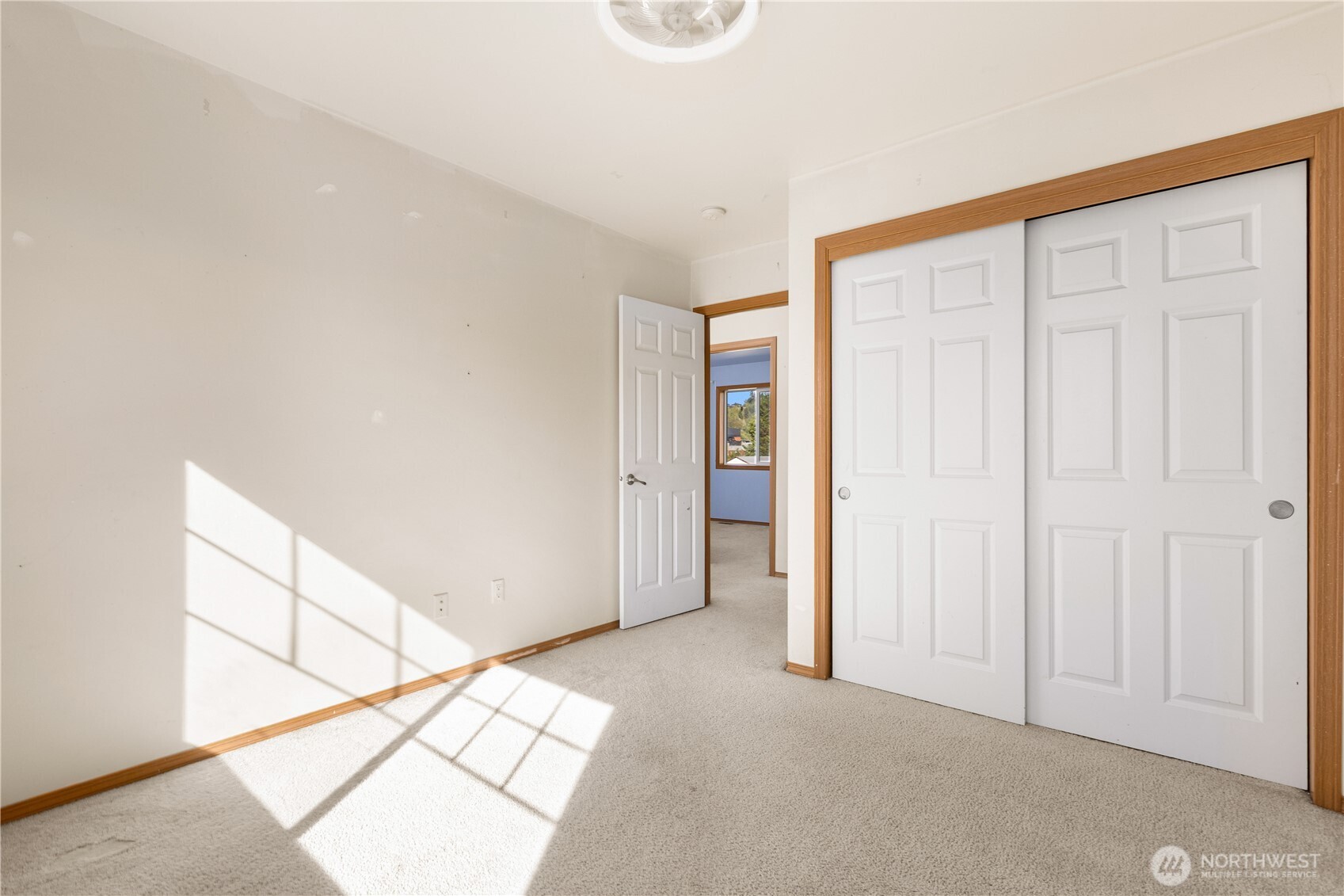 125 6th Avenue Property Photo 19
