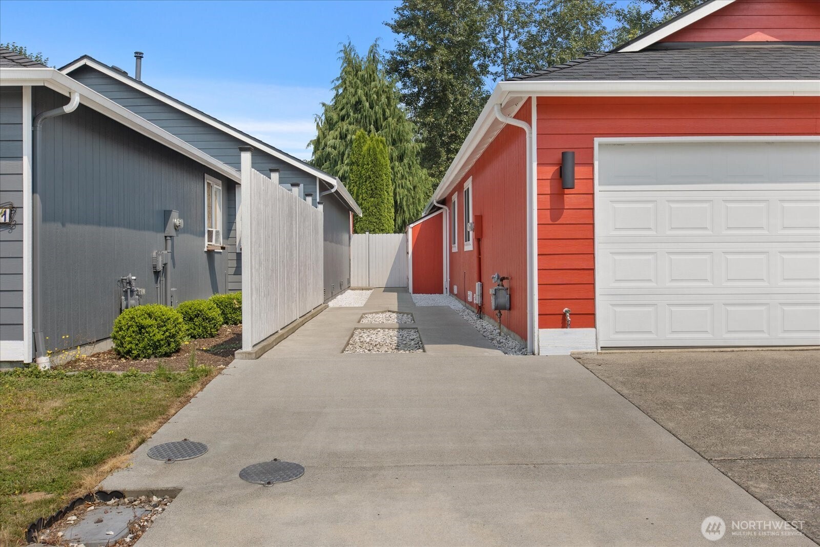 5805 105th Place Property Photo 3