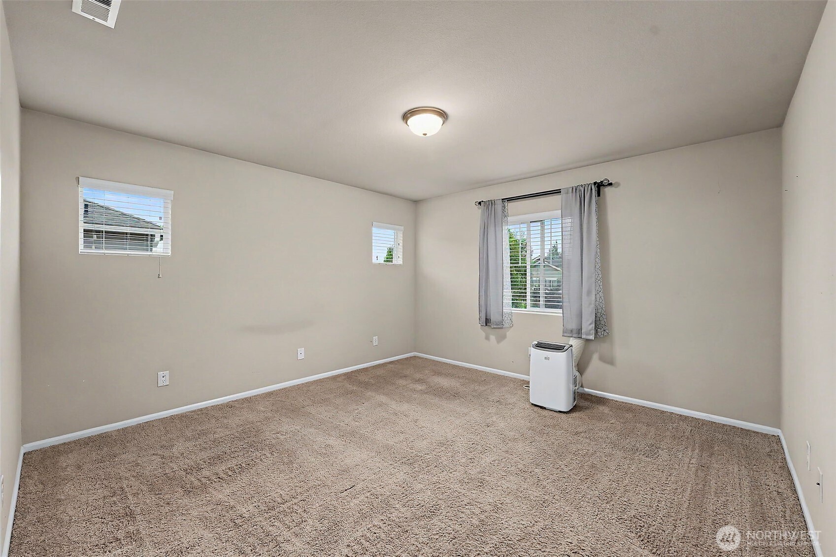 3446 Hera Street Property Photo 17