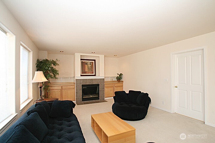 4012 122nd Avenue Property Photo 4