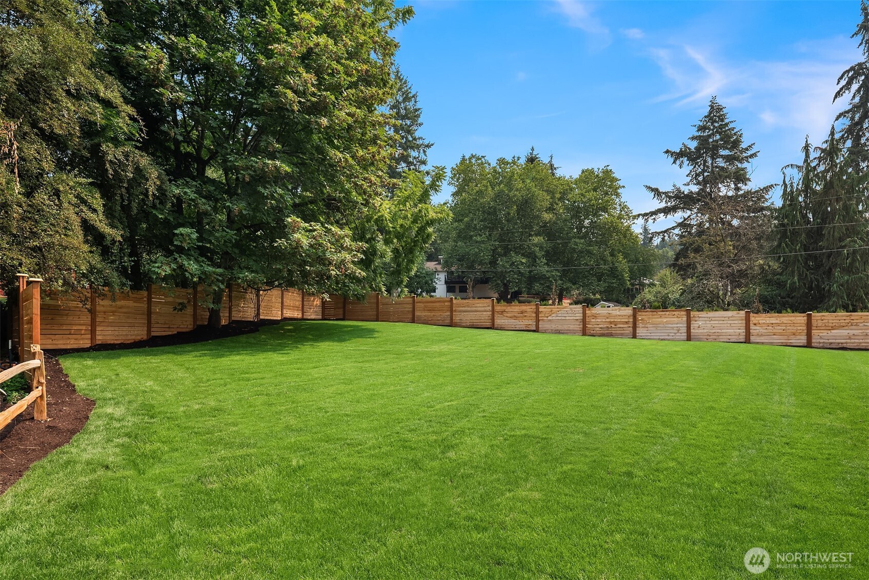 16009 147th Place Property Photo 32