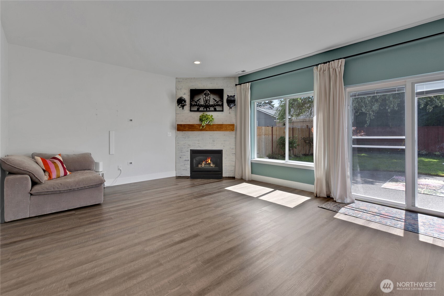 9016 190th Street Property Photo 10