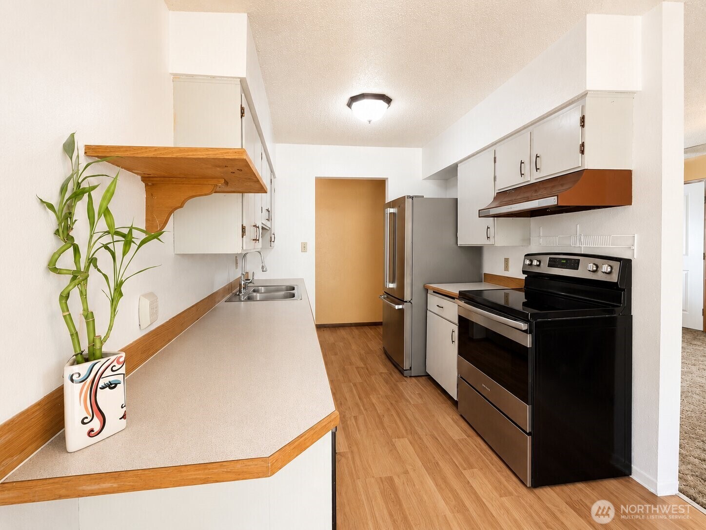 530 Cascade Street Property Photo 5