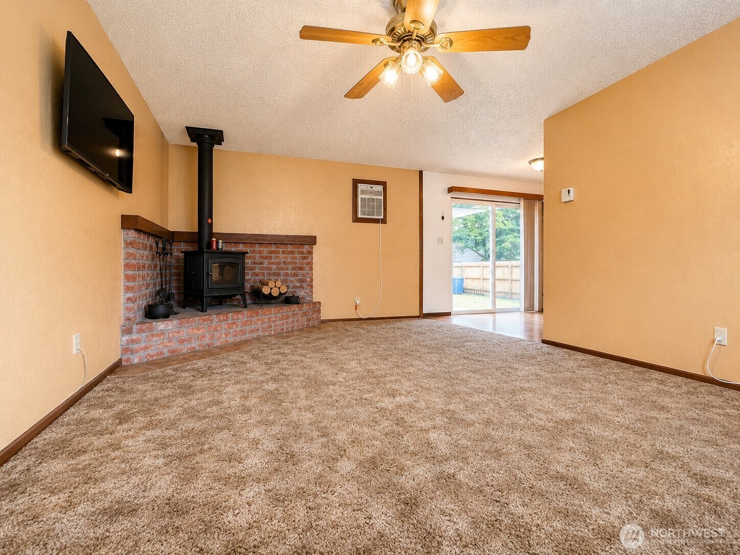 530 Cascade Street Property Photo 6