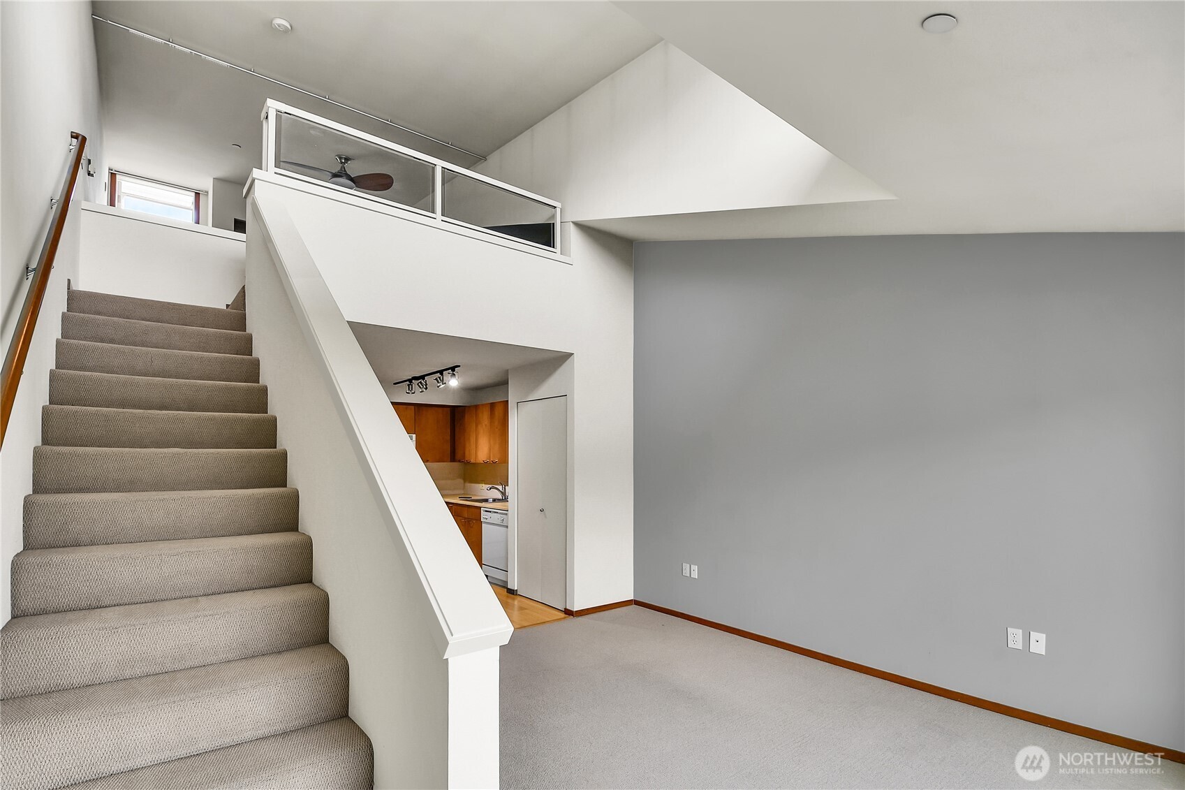 12334 31st Avenue 607 Property Photo 5
