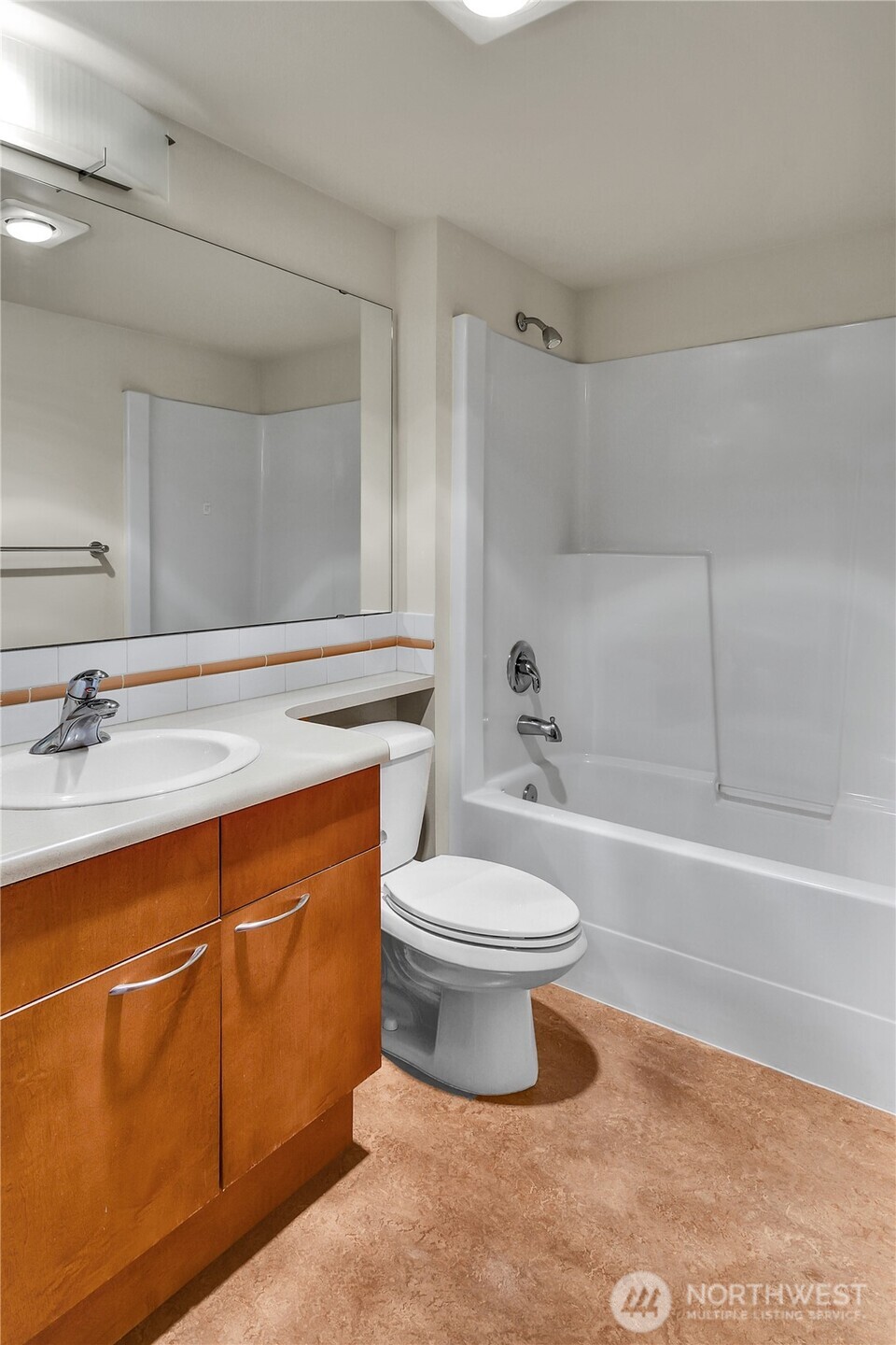 12334 31st Avenue 607 Property Photo 7