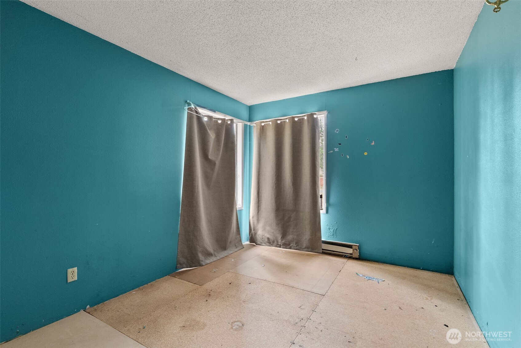 204 E Eagle Street Property Photo 14