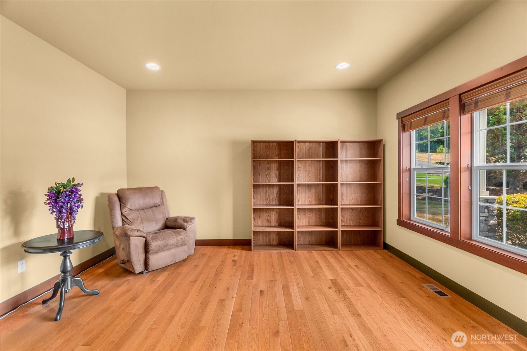 8634 Fox Ridge Lane Property Photo 4
