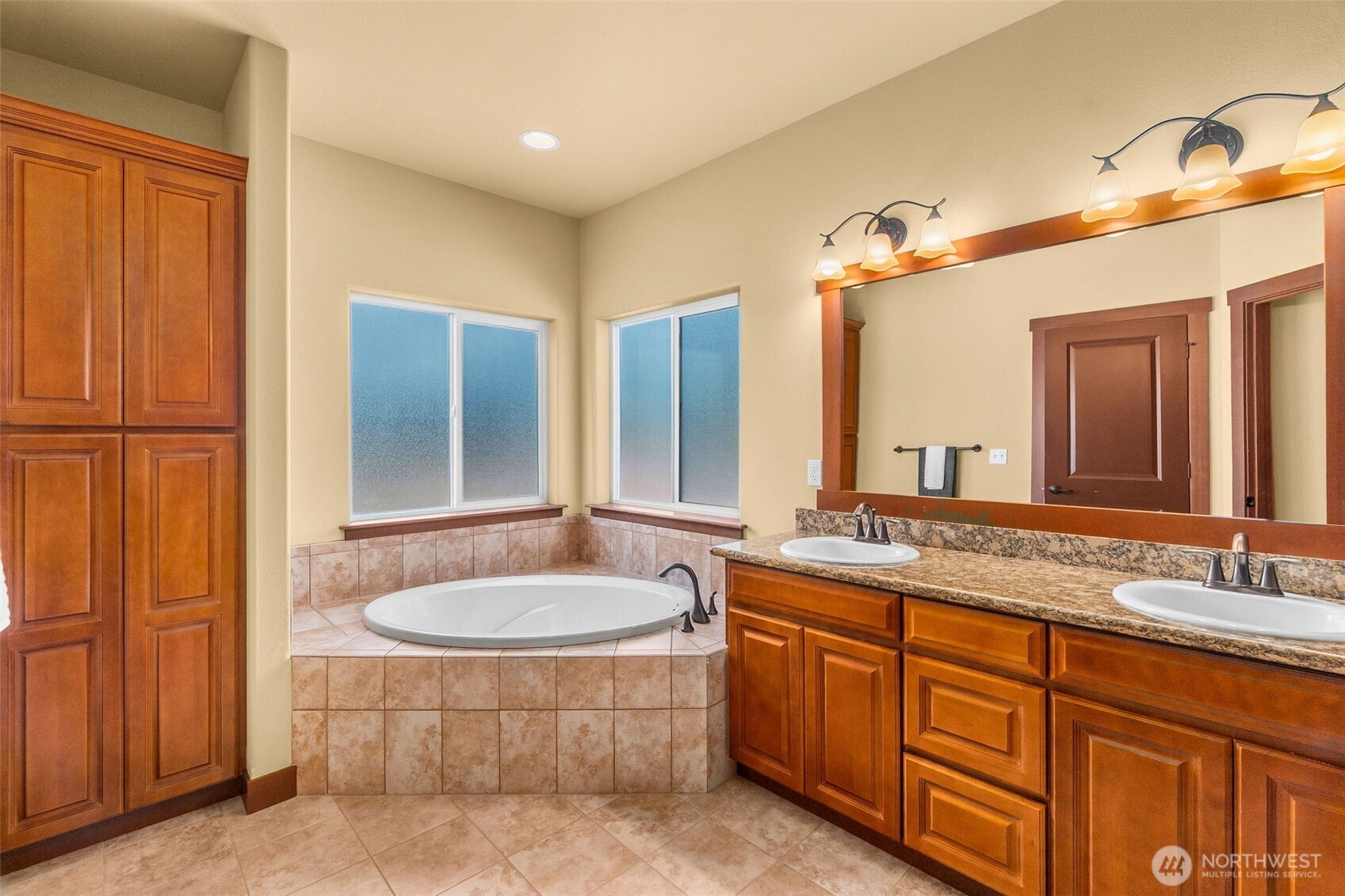 8634 Fox Ridge Lane Property Photo 17