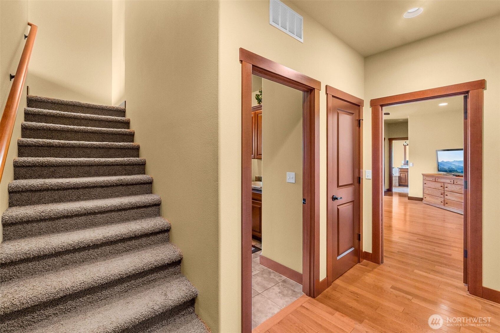 8634 Fox Ridge Lane Property Photo 25