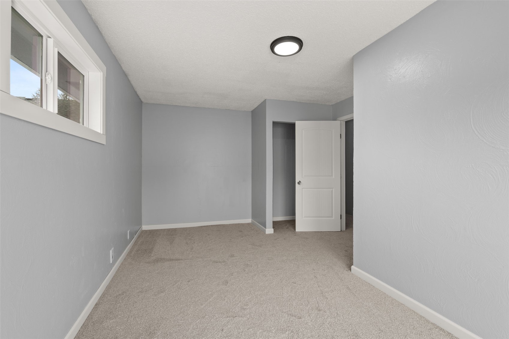 327 Eklund Avenue Property Photo 11