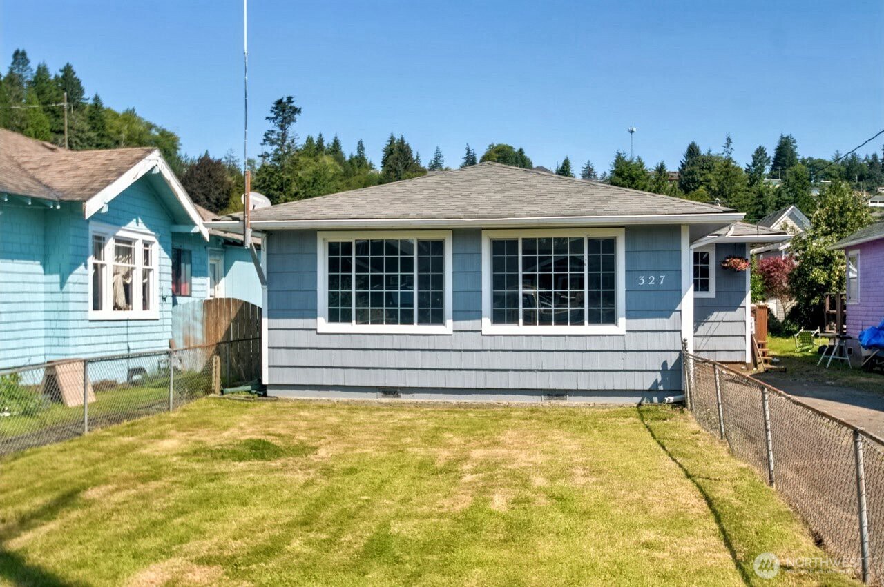 327 Eklund Avenue Property Photo 14