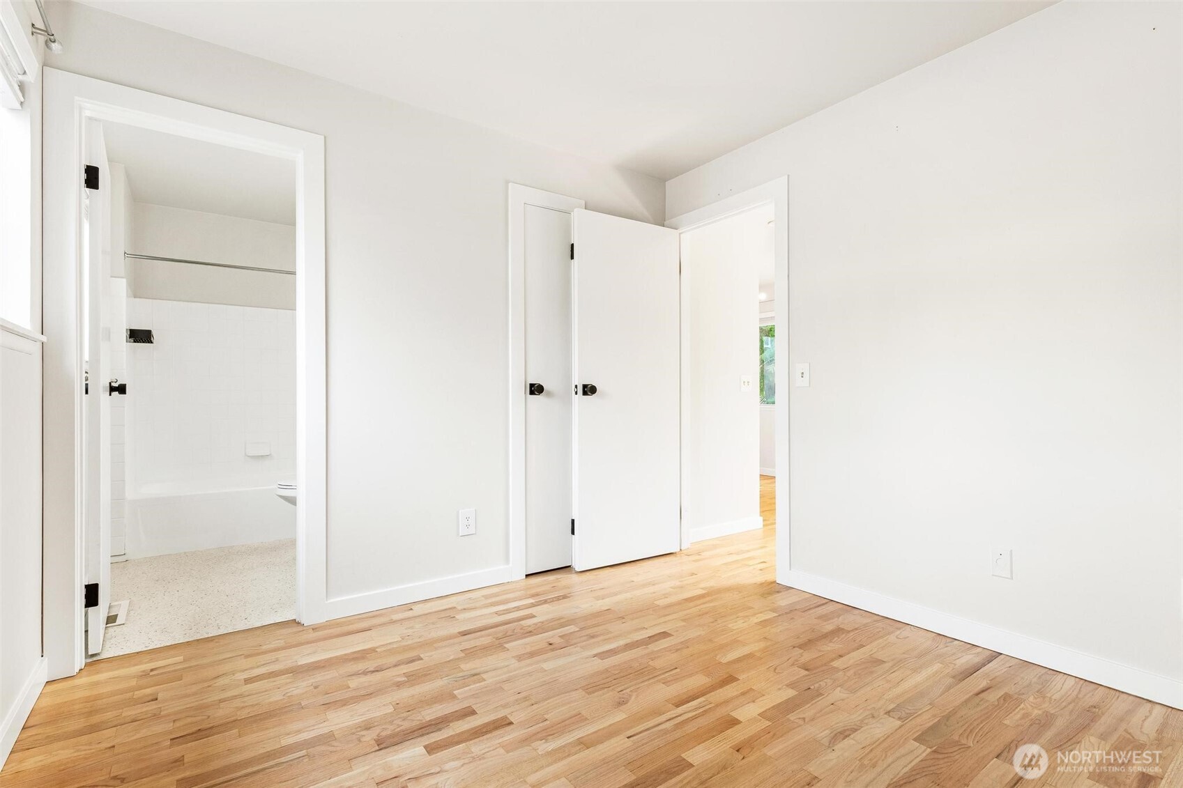 1609 E Alder Street Property Photo 31