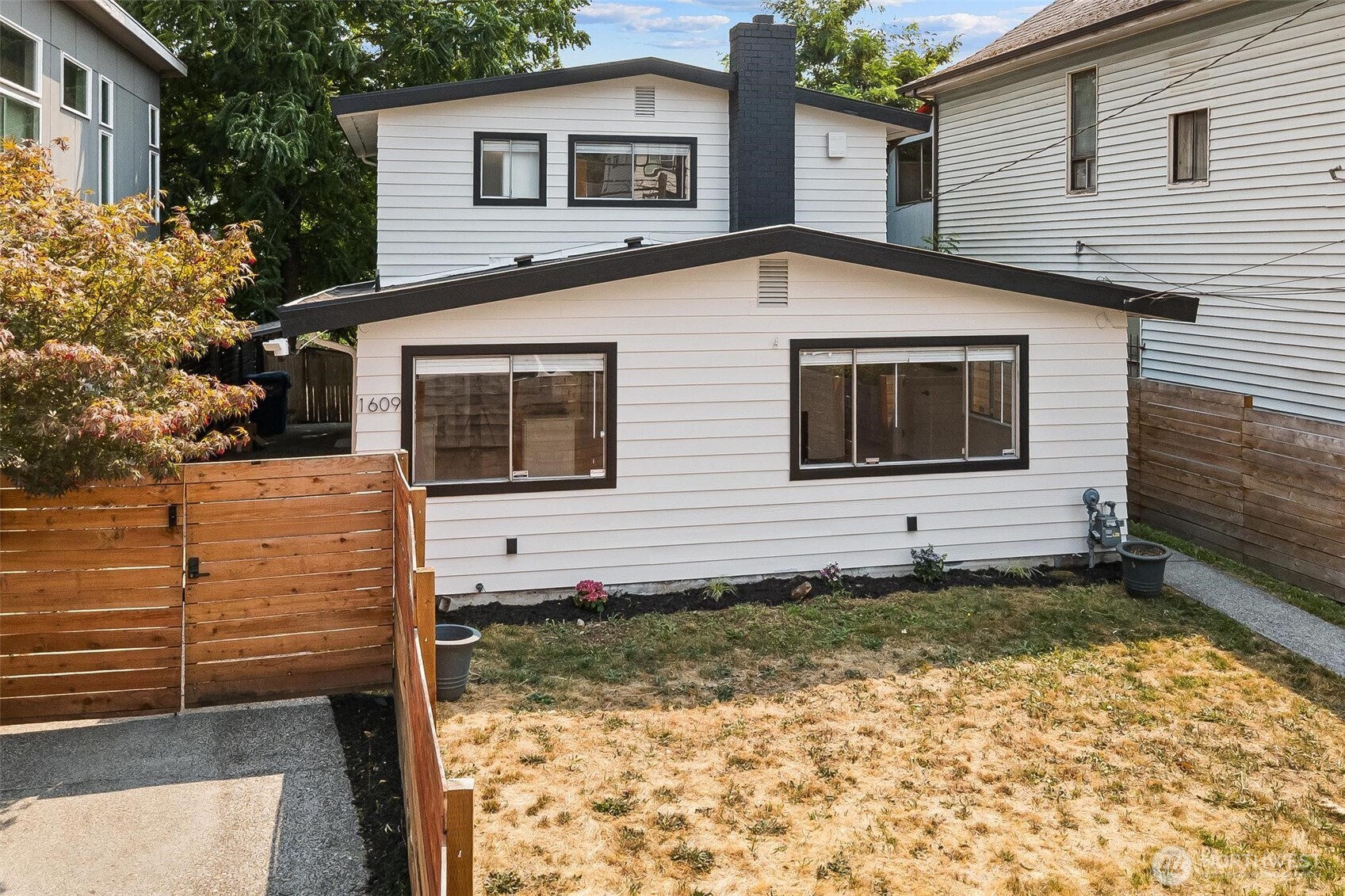 1609 E Alder Street Property Photo 34