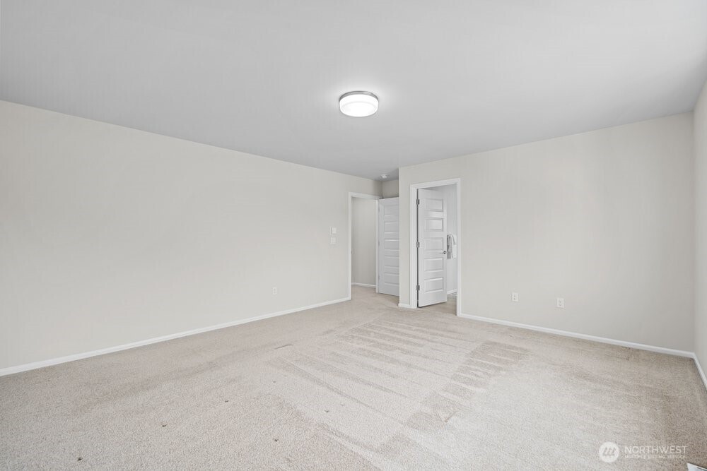 20908 Dr 42nd 142 Property Photo 13