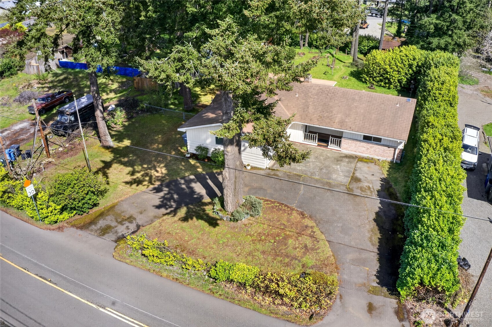 12707 78th Avenue Property Photo 4