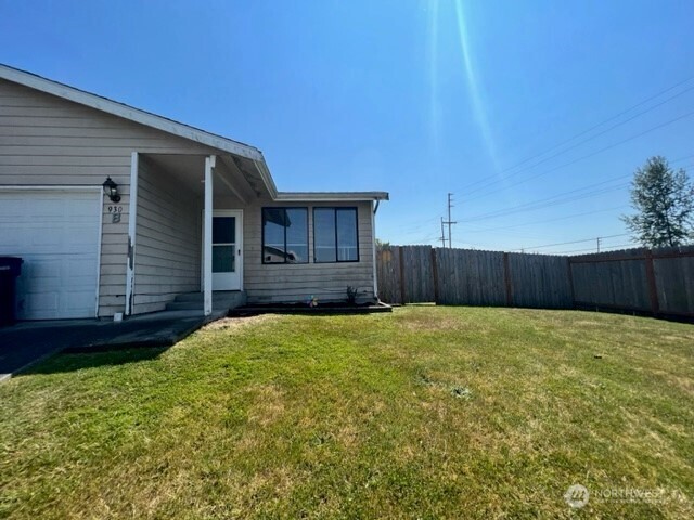 930 S 22nd Court Property Photo 10