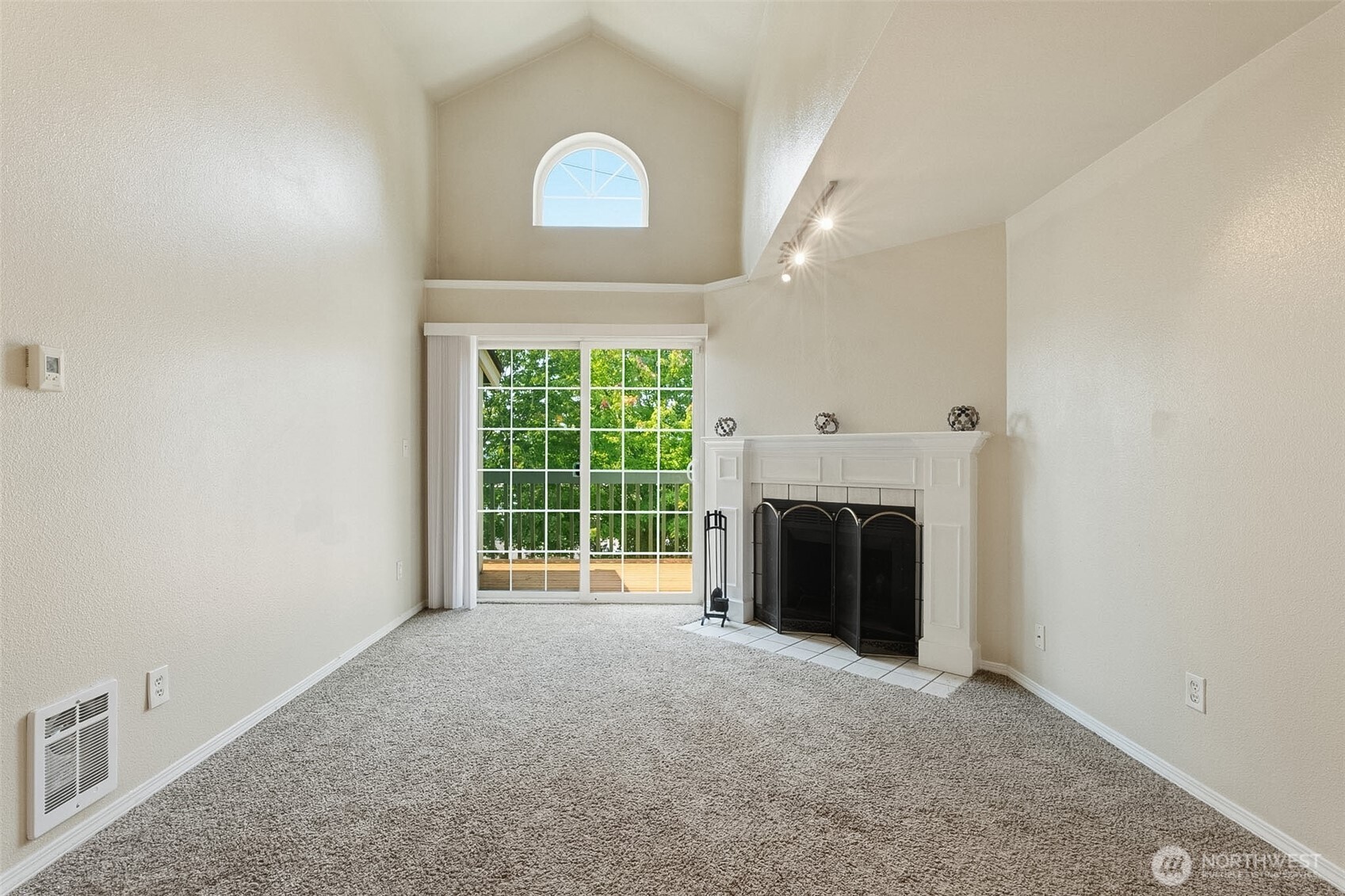 22700 30th Avenue A306 Property Photo 4