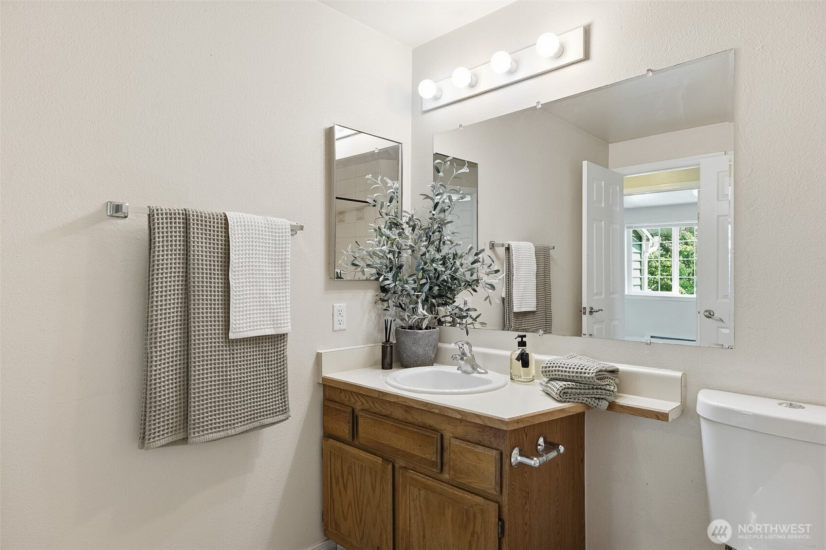 22700 30th Avenue A306 Property Photo 14