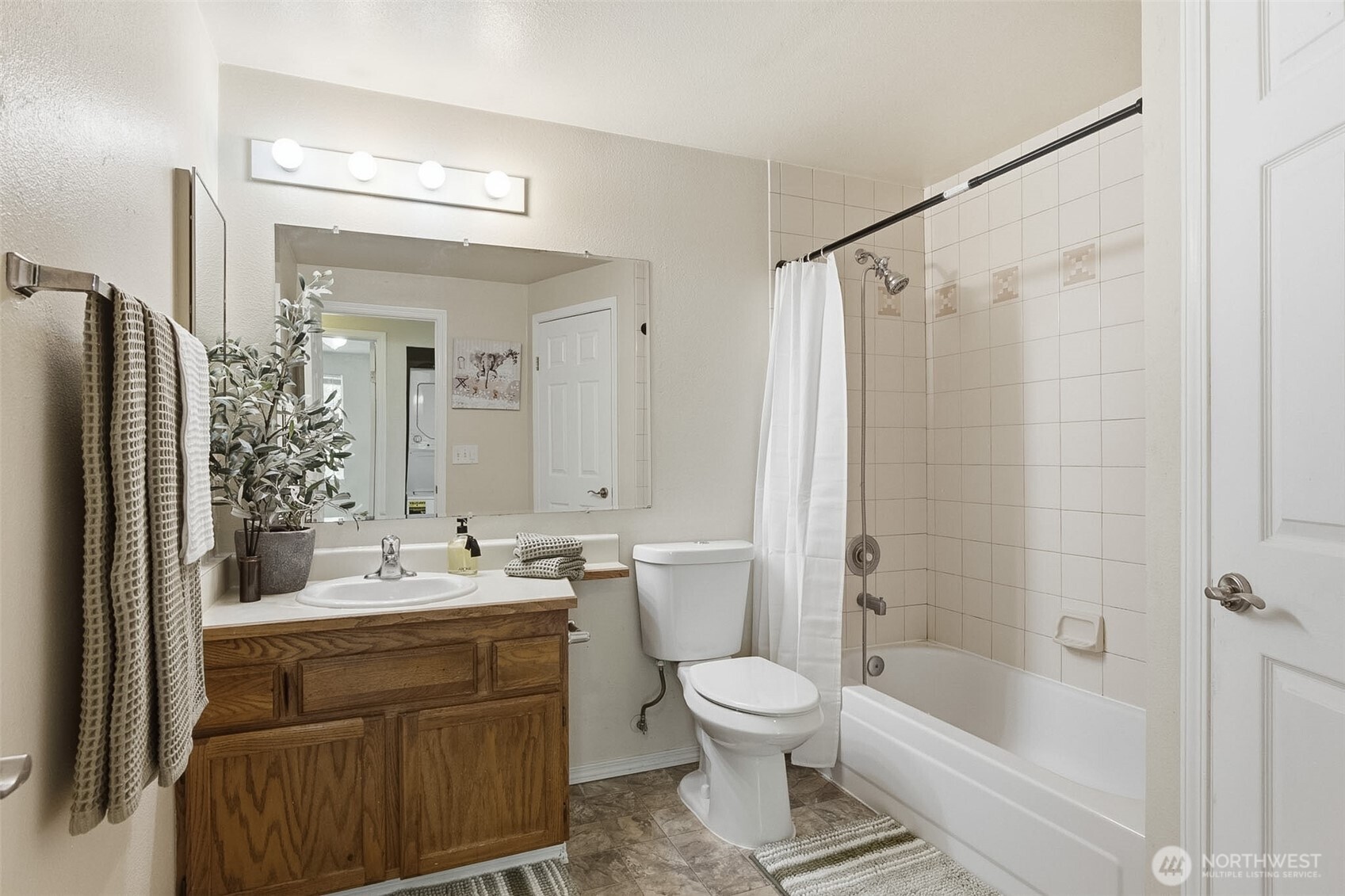 22700 30th Avenue A306 Property Photo 15