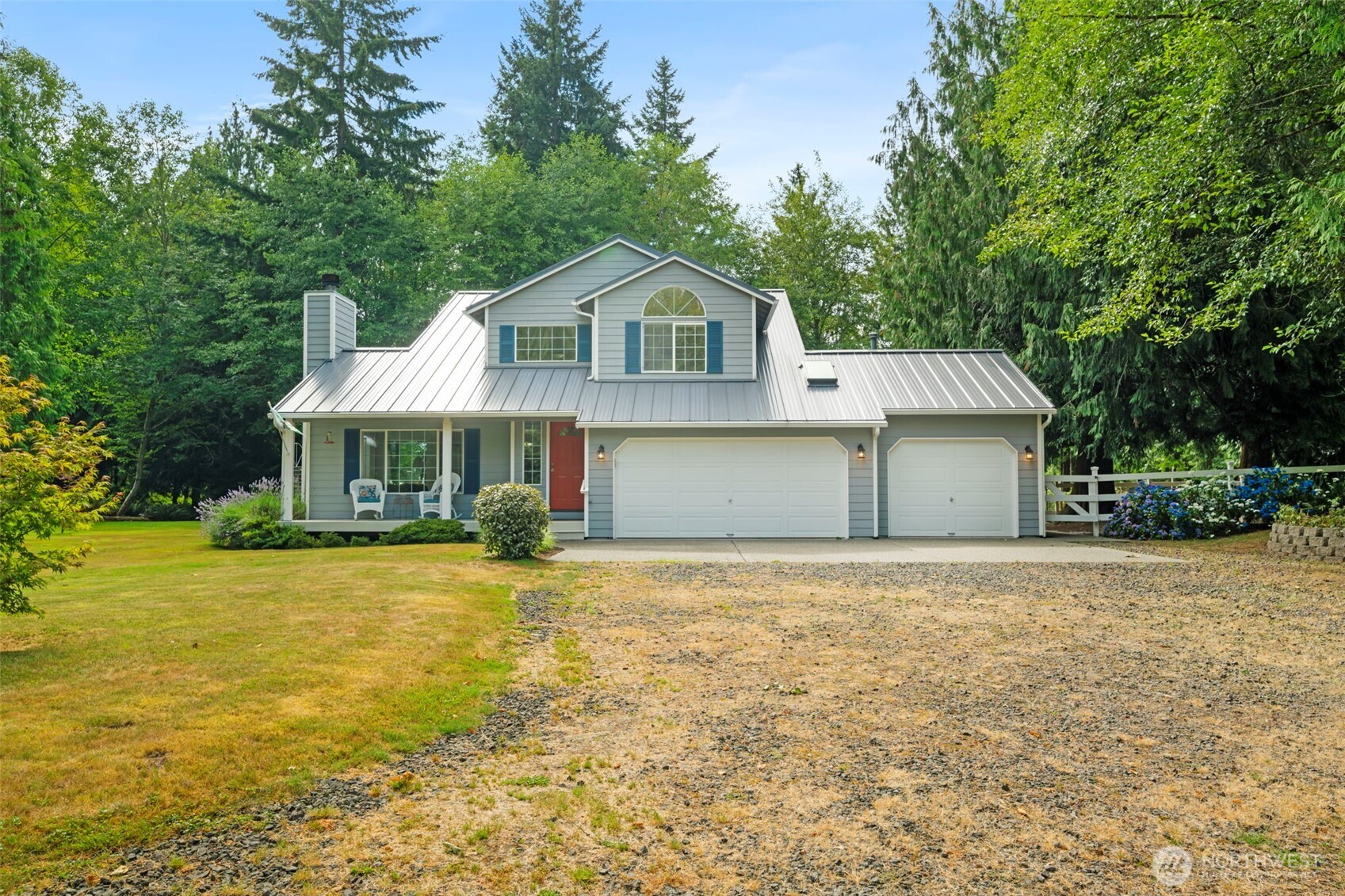 7781 Ne Frog Hollow Street Property Photo 2