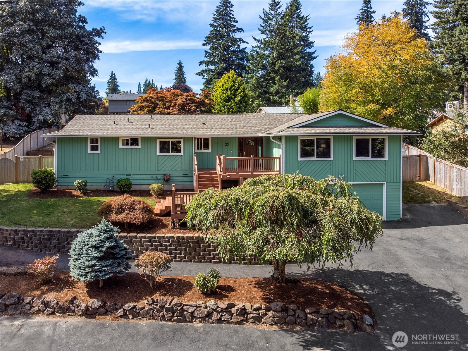 8602 Shadow Wood Drive Property Photo 1
