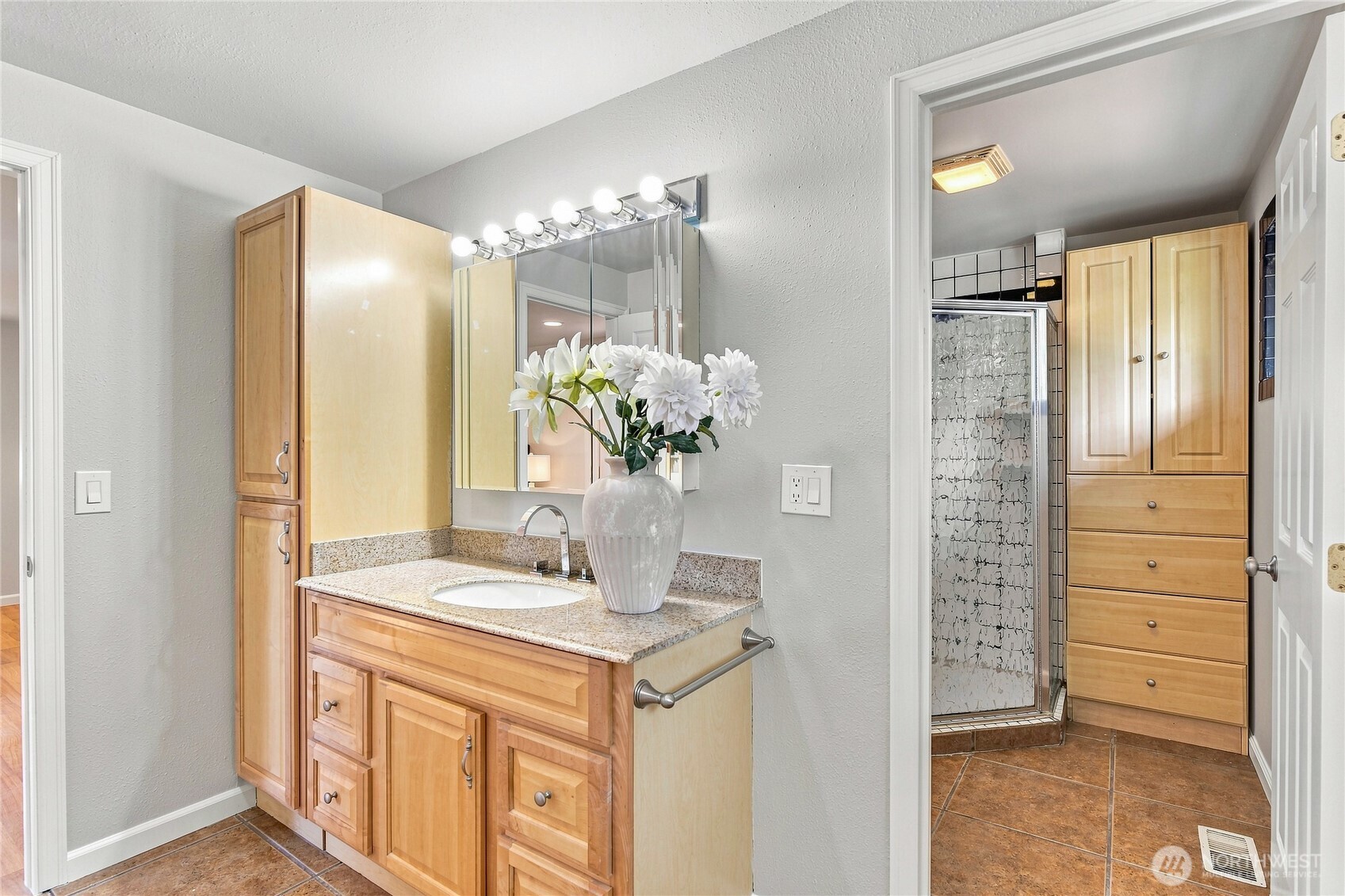 8602 Shadow Wood Drive Property Photo 15